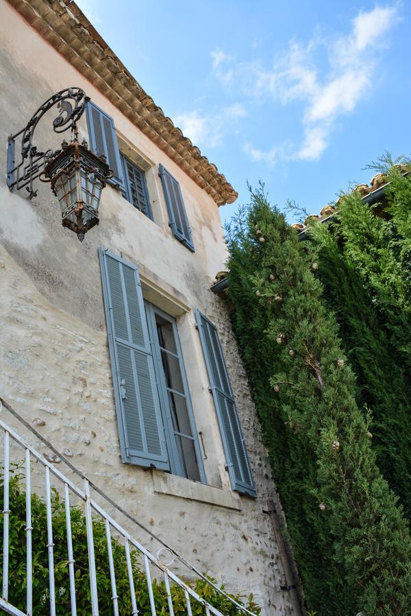 Le Petit Chateau Châteauneuf-de-Gadagne Exterior foto